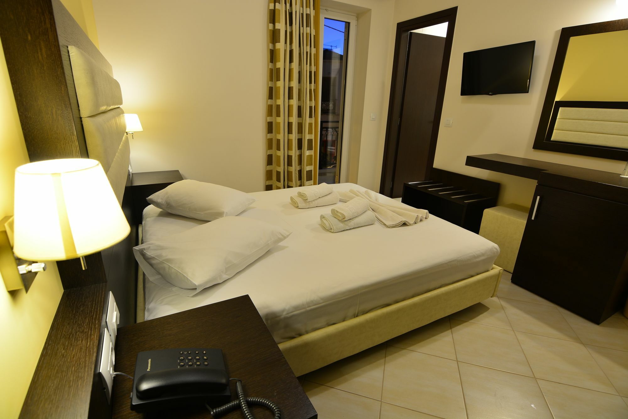 Hotel Kyani Akti Ксилокастрон Екстериор снимка